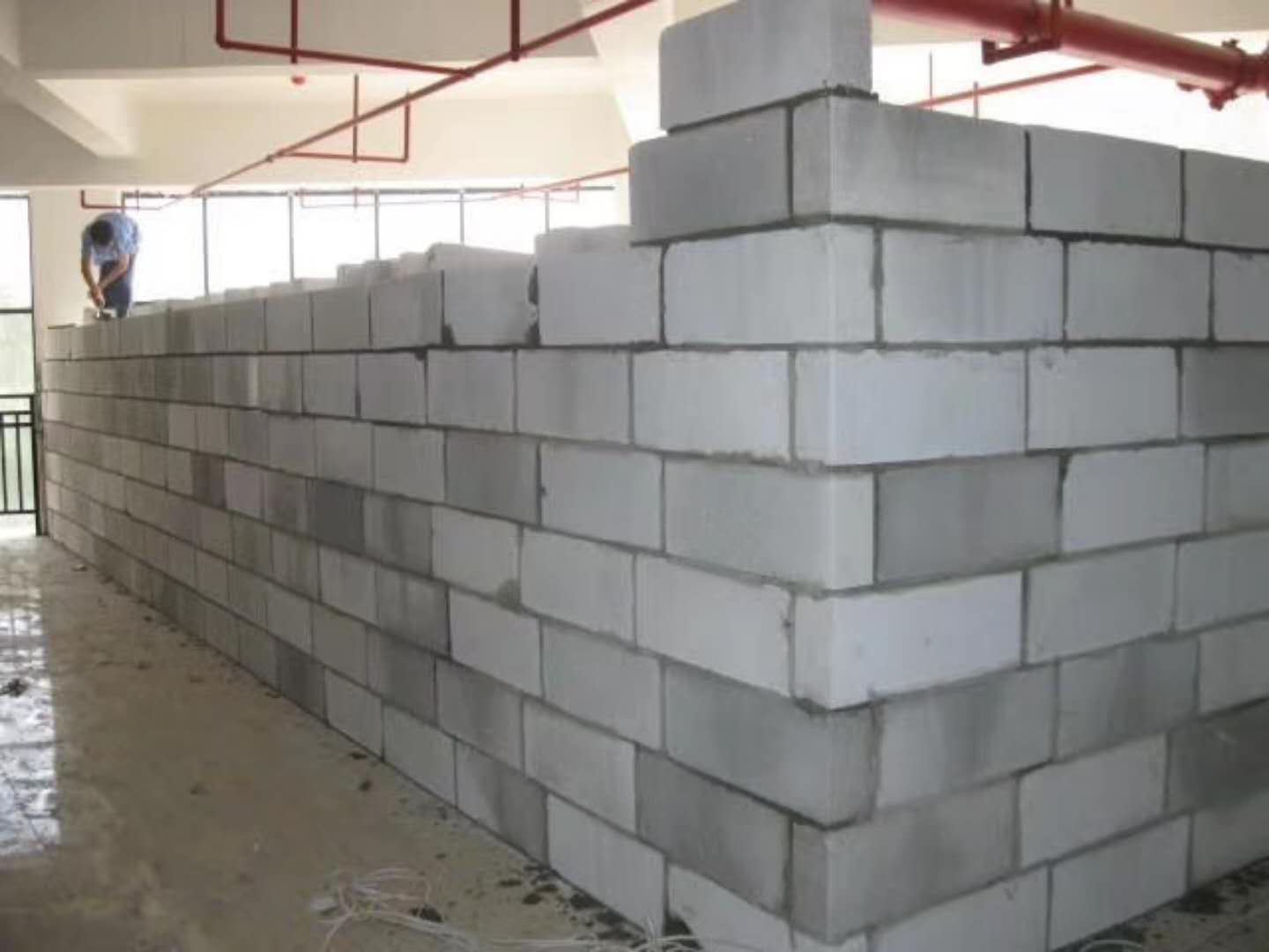 福州蒸压加气混凝土砌块承重墙静力和抗震性能的研究